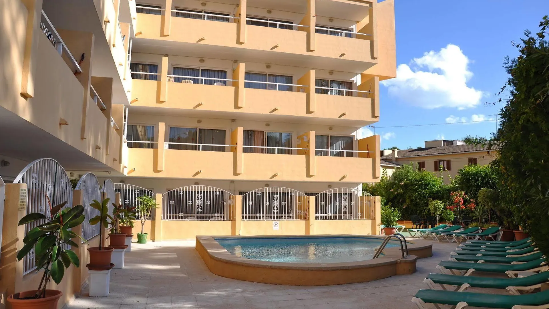 Alper Apartments Mallorca Palmanova