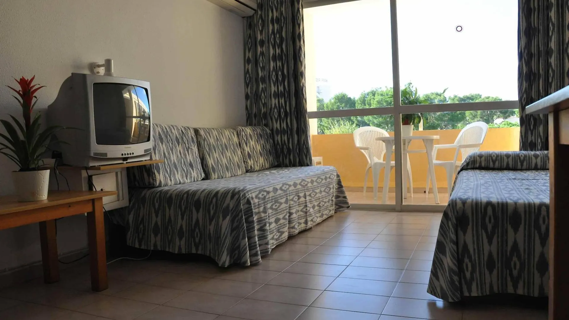 Alper Apartments Mallorca Palmanova España